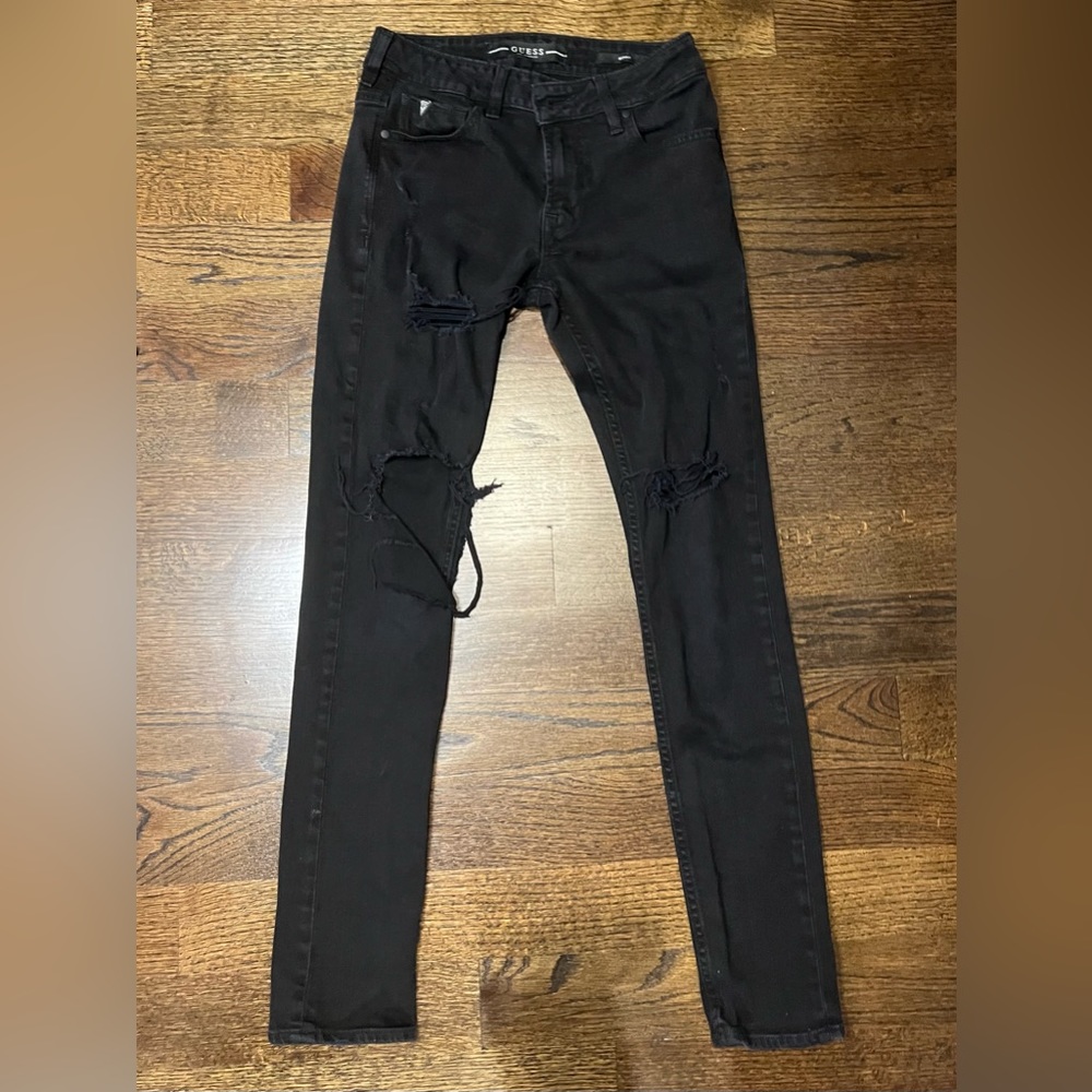 GUESS Skinny Fit Ripped Jeans